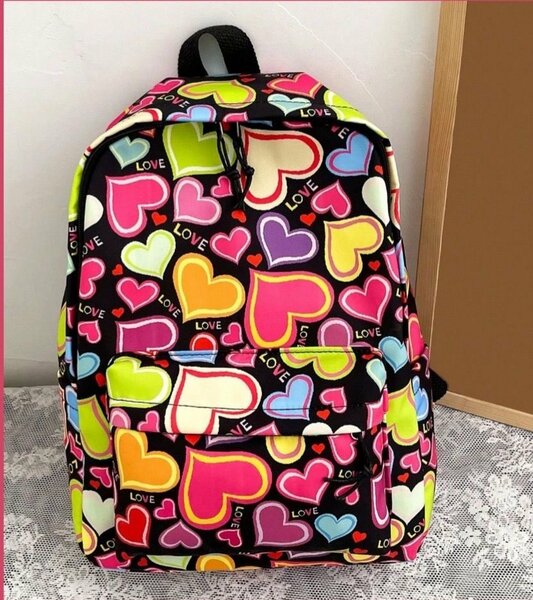 Sac à dos imprimé cœurs colorés