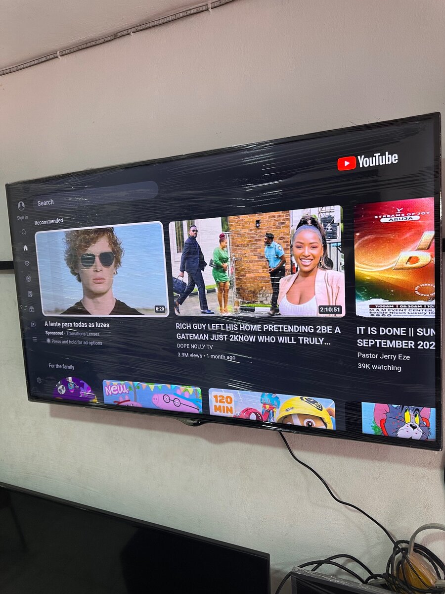 50inches full digital 4k ultra hd led smart HITACHI TV