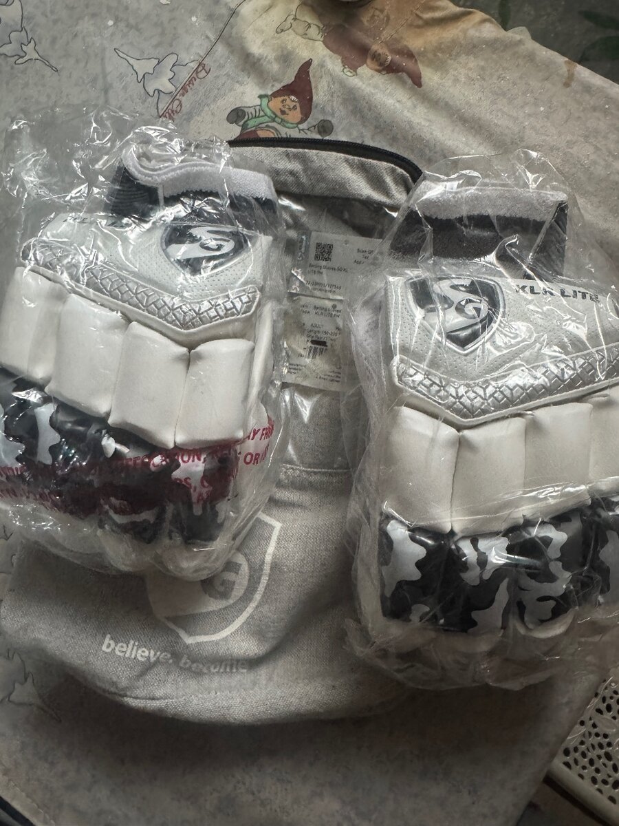 Orignal Indian gloves