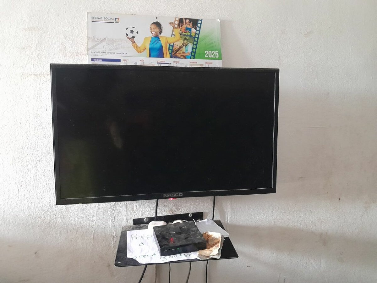 Télévision LED 32 pouces