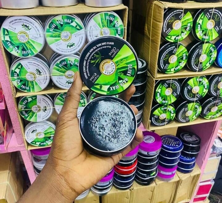 Cire capillaire brillante