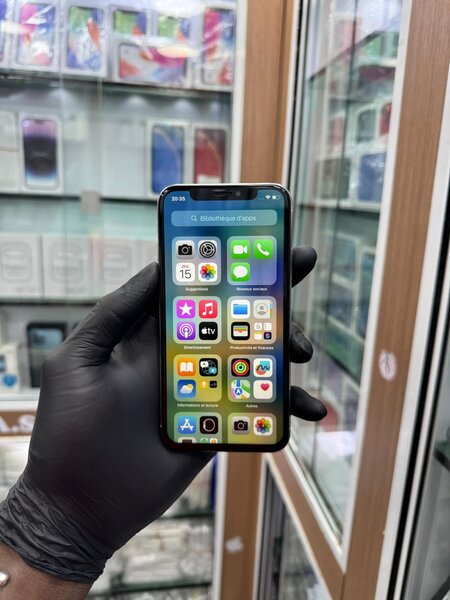 IPhone X tout passe