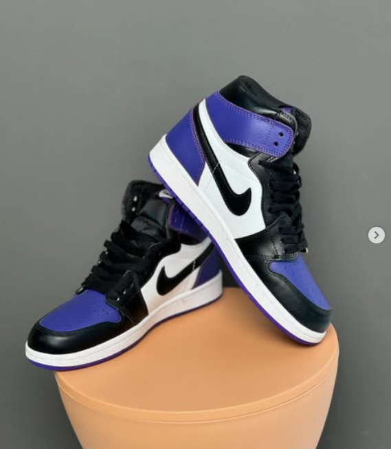 Кроссовки Nike Air Jordan Retro THight Purple