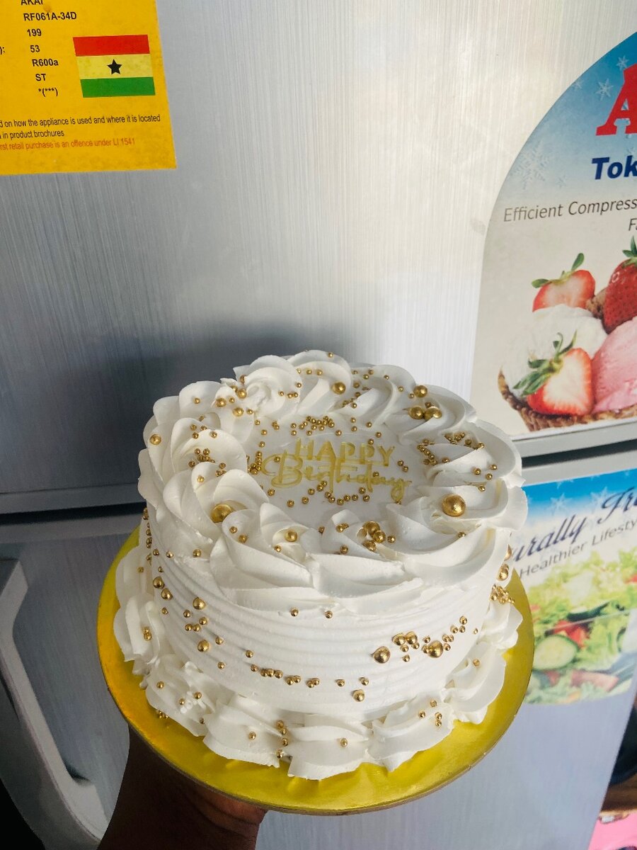 Cakes and mini cakes