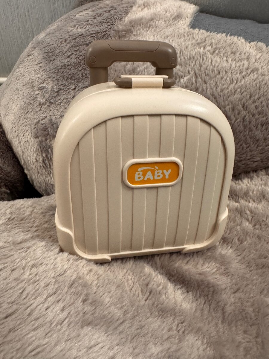 Чемоданчик с игрушками для малышей O+