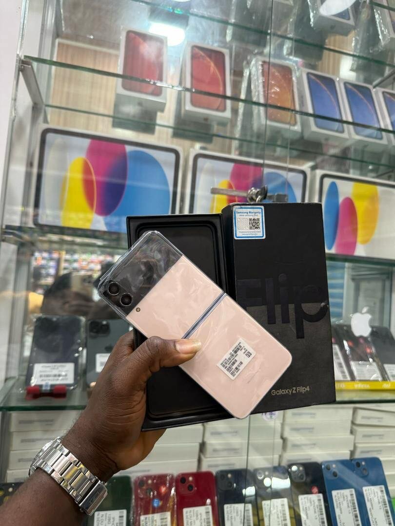 Samsung Galaxy Z fliP 4