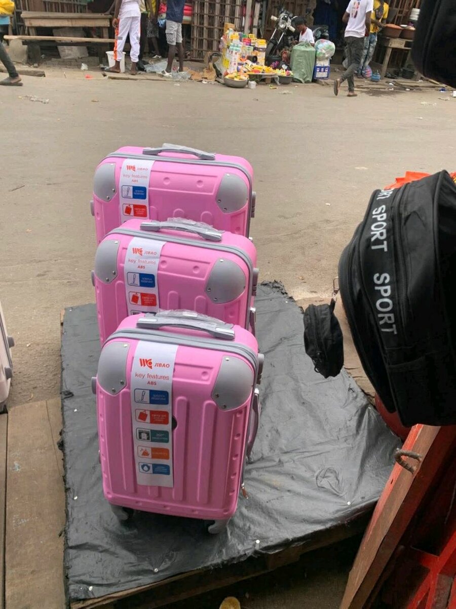 Valises rigides colorées