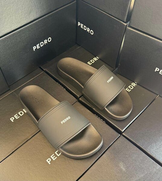 Tongs de marque pour homme