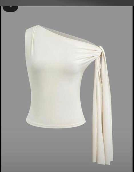 Top asymétrique élégant