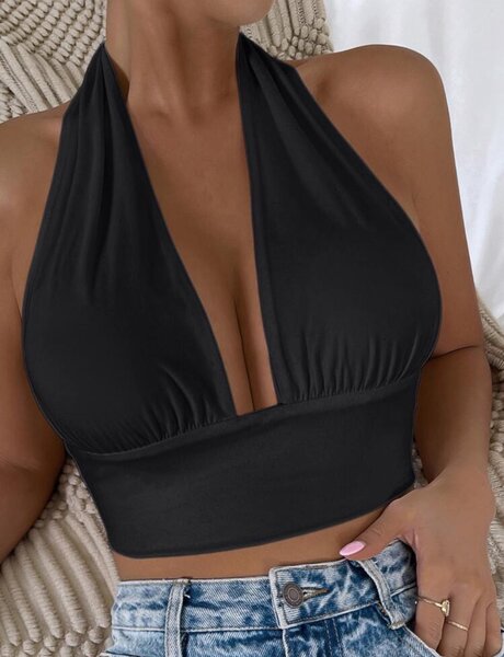 Haut dos nu noir élégant