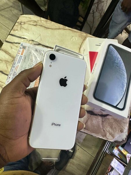 iPhone XR