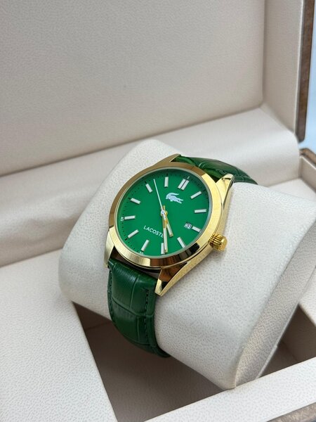 Montres Lacoste Élégantes