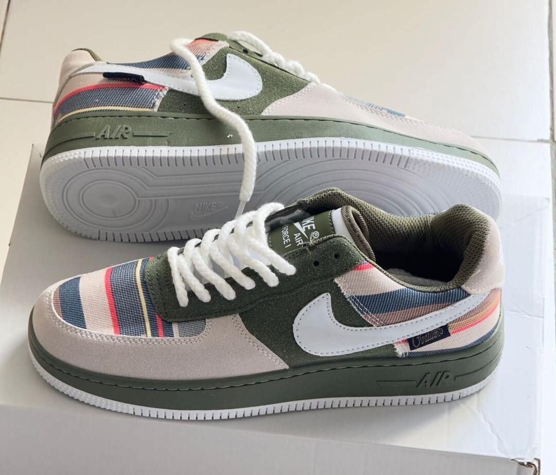 Nike Air Force 1