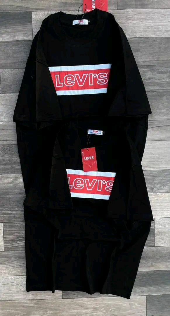 Ensemble T-shirt Levi's ou Tommy Hilfiger