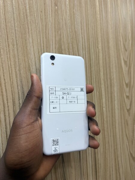 Smartphone Aquos 4G Blanc