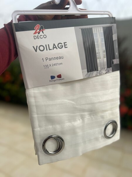 Rideau voilage blanc pour salon