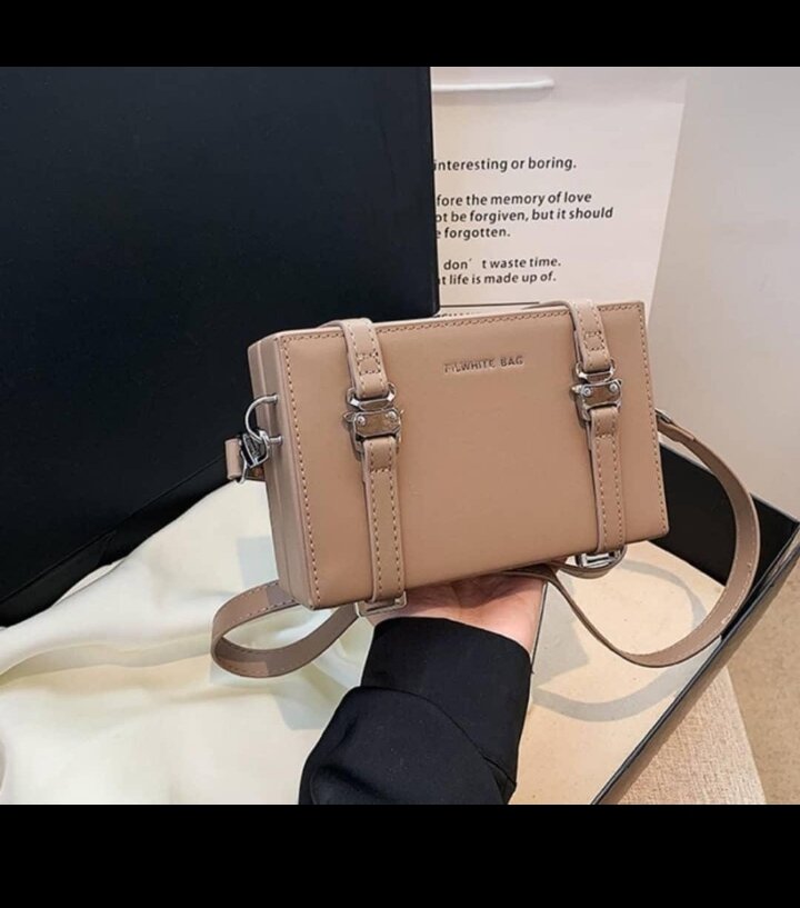 Sac bandoulière en cuir chic