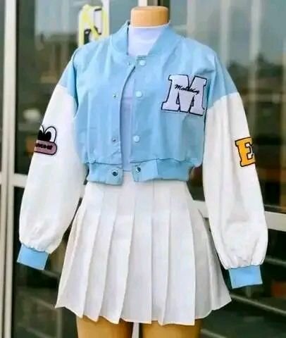 Jupes Plissées avec Vestes