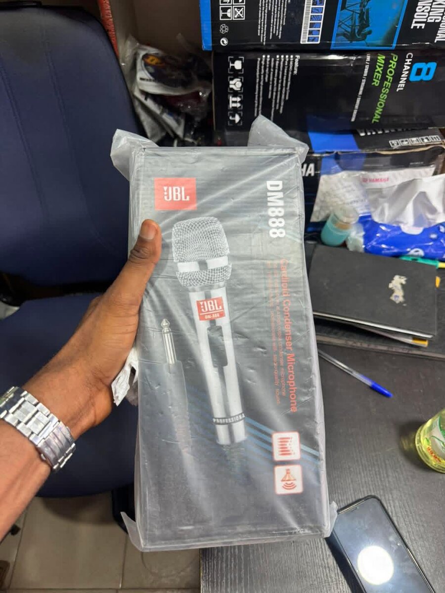 Microphone dynamique JBL DM888