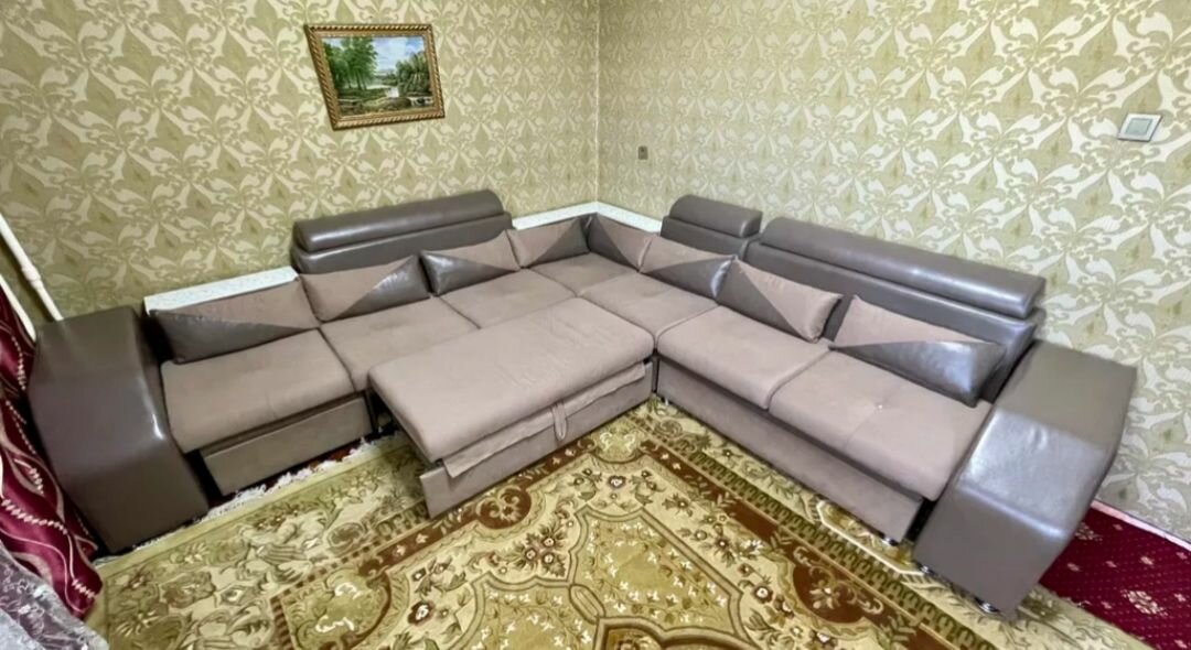 Продаю диван отличном состоянии общий размер 6.50