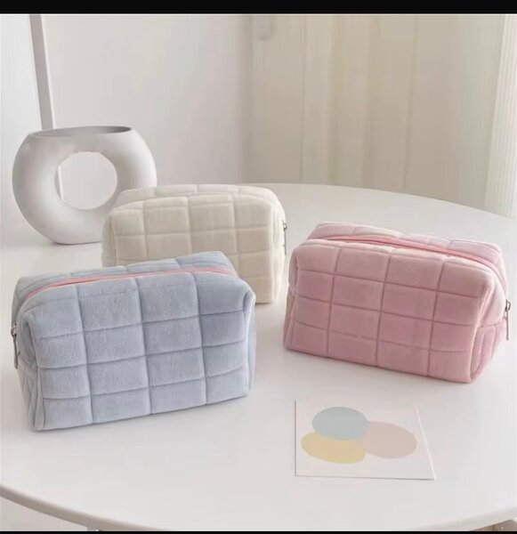 Trousse de maquillage douce et colorée