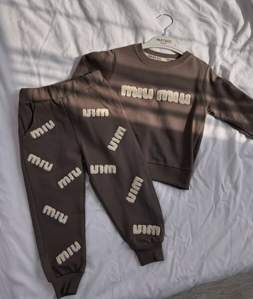 Двойка на повседневку