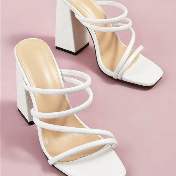 Sandales à talons hauts femme