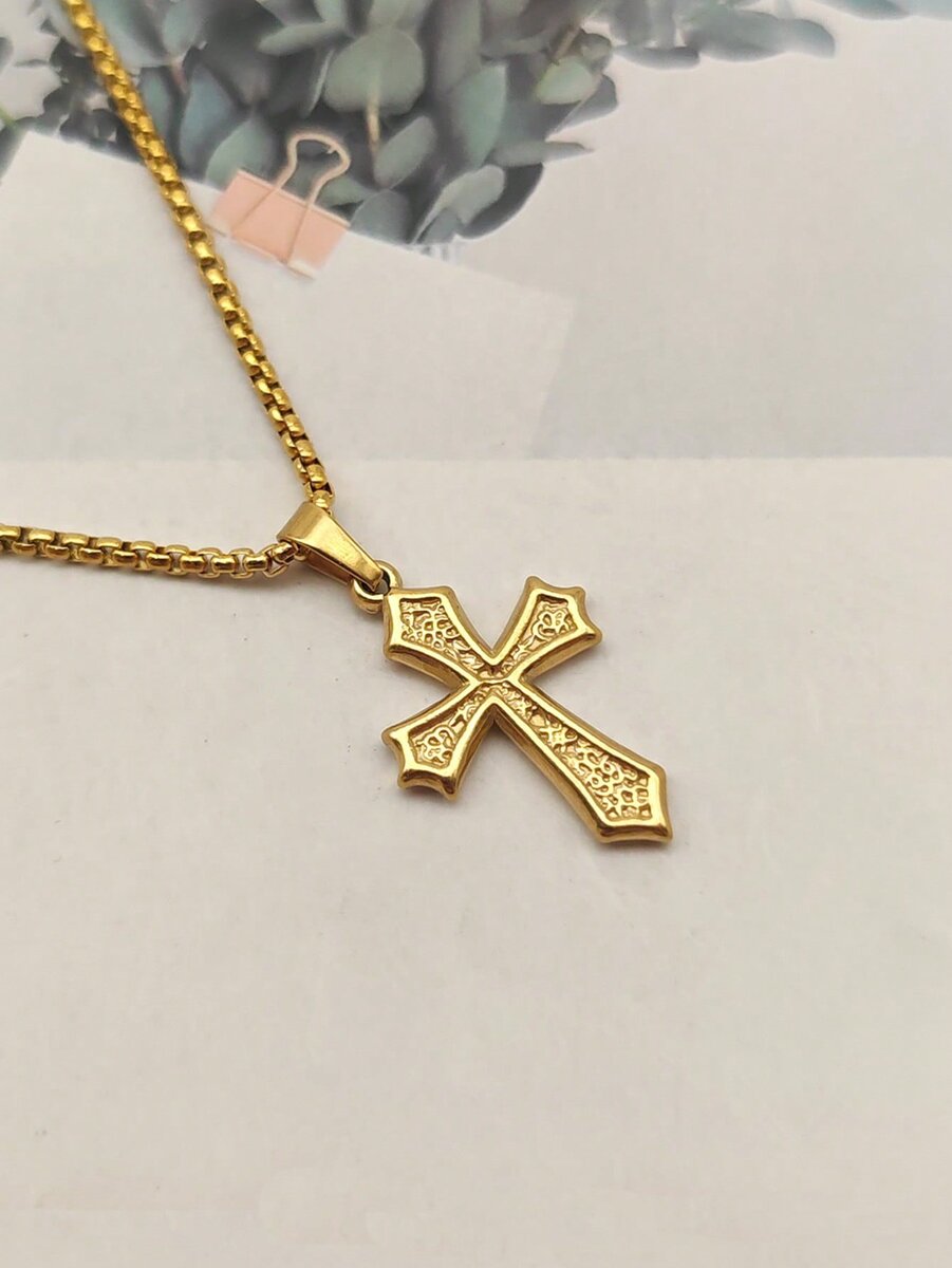 Collier pendentif croix en or
