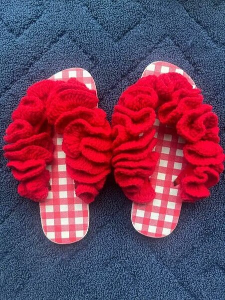 Sandales d'intérieur en laine rouge