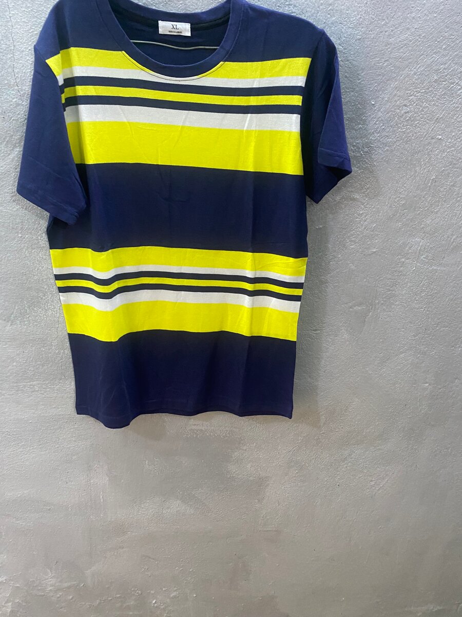 Pull complet blanc noir suprêm