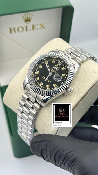 Montre de luxe en acier inoxydable