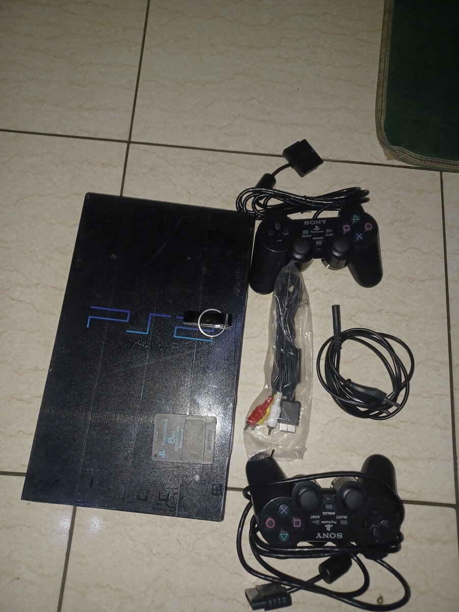 Ps2 craque +2 manettes 27 jeux