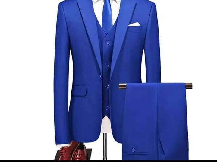 Costume trois pièces bleu homme