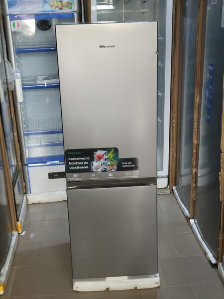 Réfrigérateur Hisense Inox
