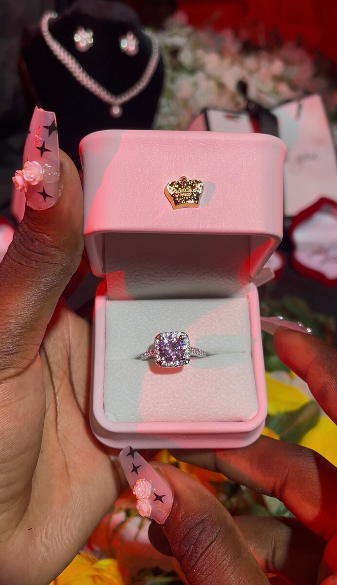 Bague de fiançailles diamant rose