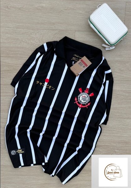 T-shirt de sport rayée tendance