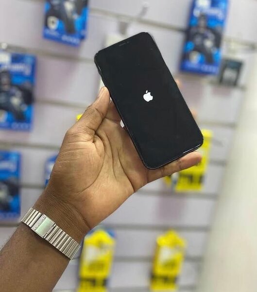 BRAND NEW IPHONE 🍏 pro 