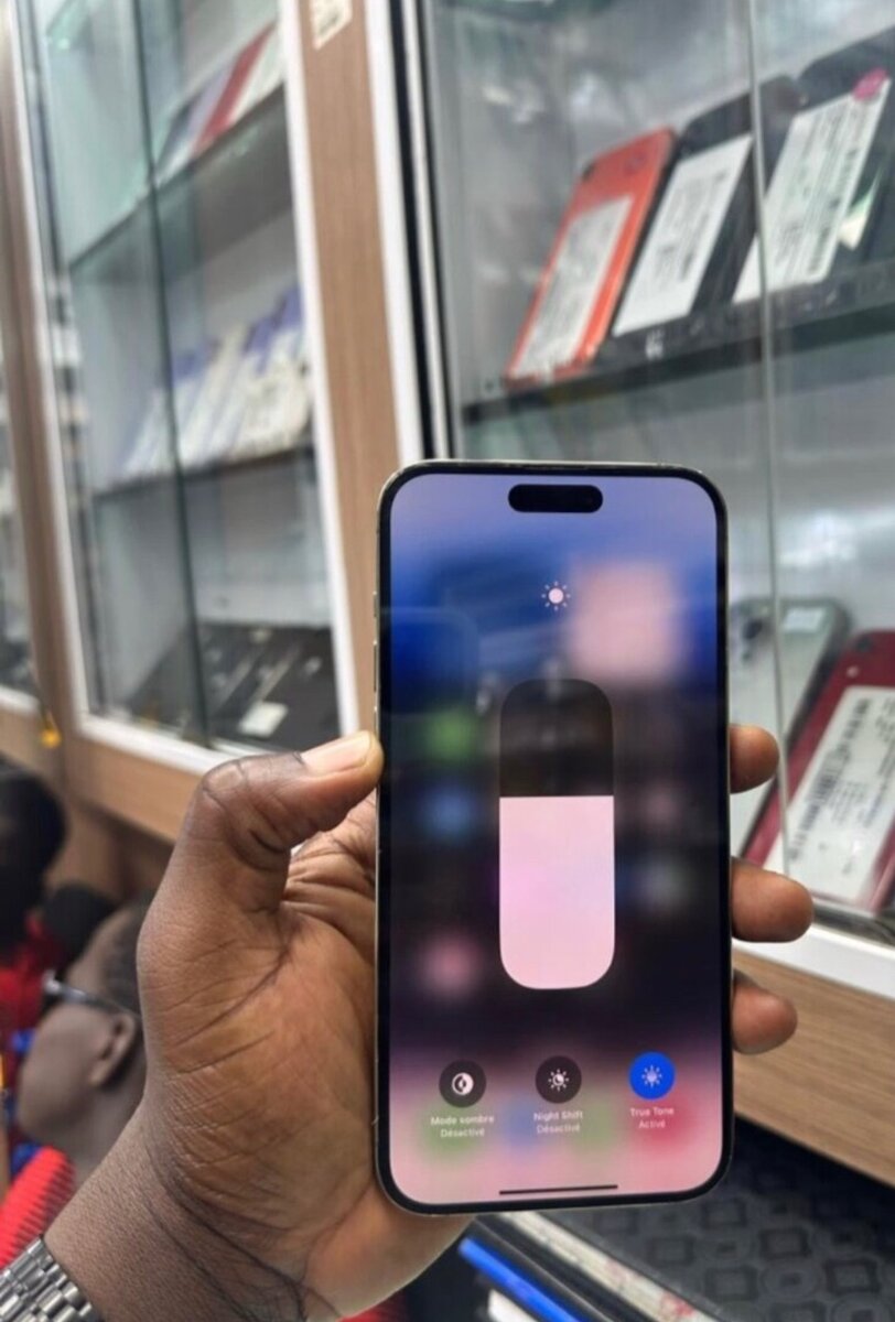 Smartphone haut de gamme blanc