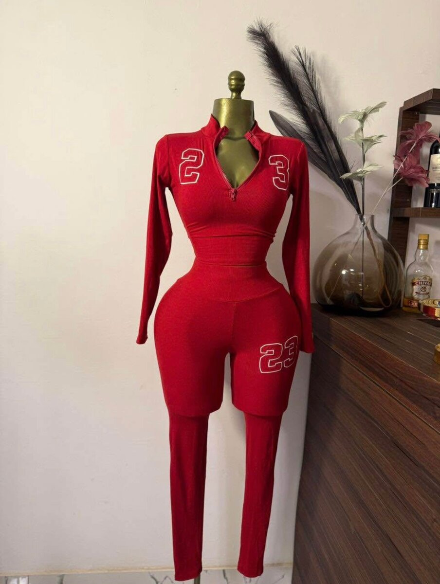 Ensemble de sport élégant