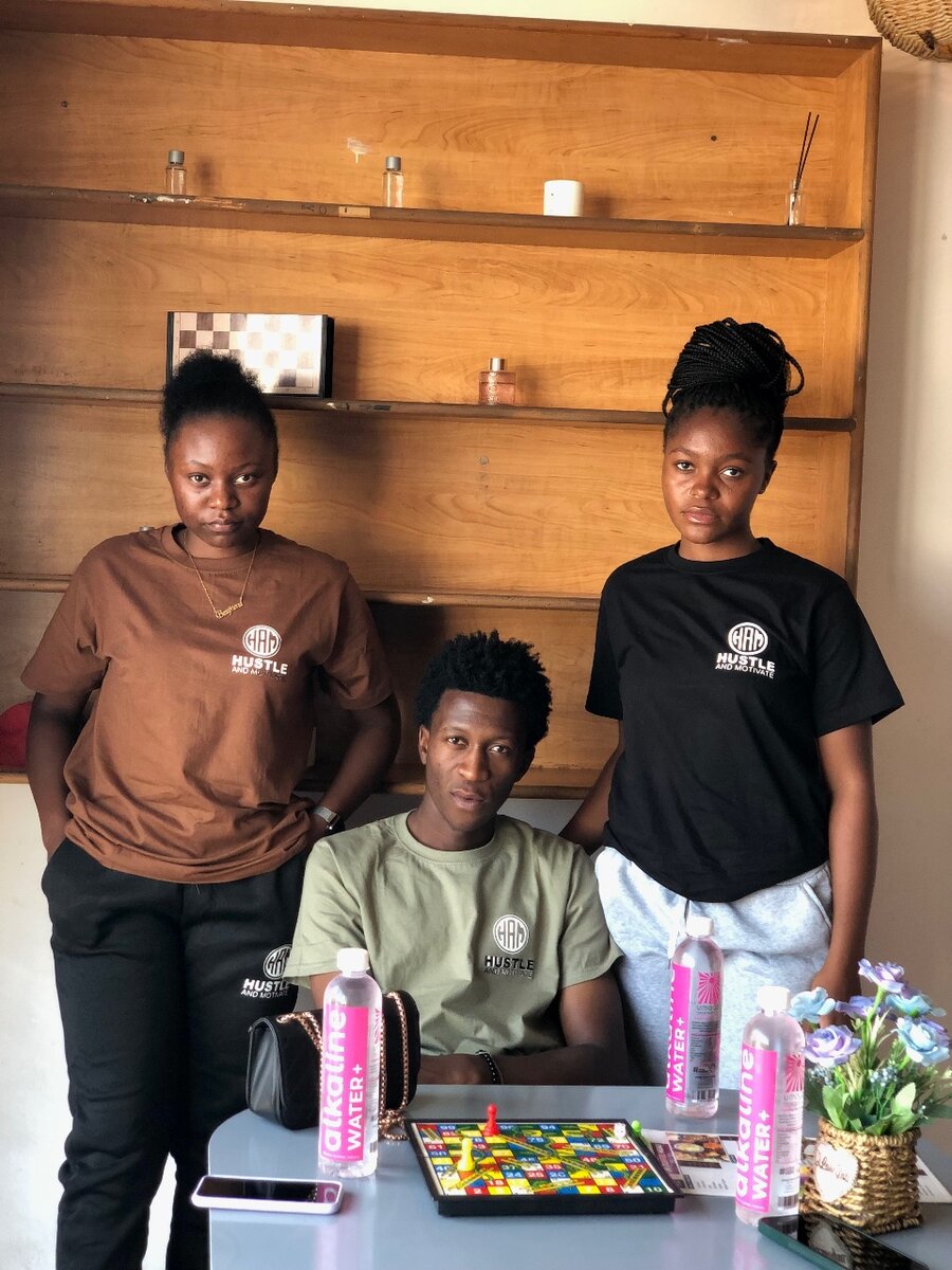 Hustle and Motivate top and down k250