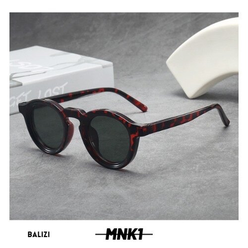 Lunettes de soleil vintage chic