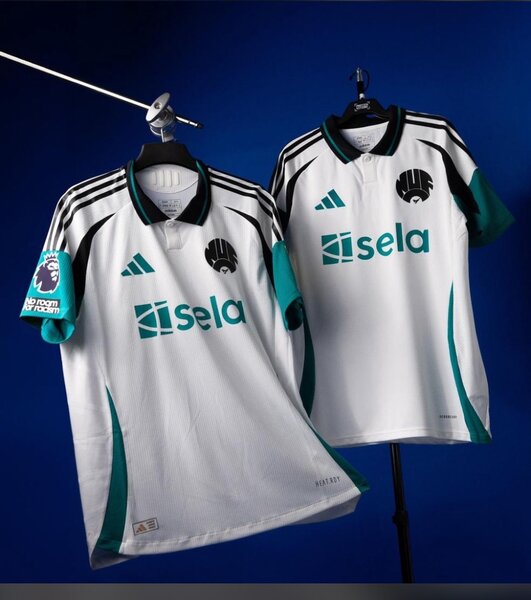 Maillot de nu aster  blanc vert