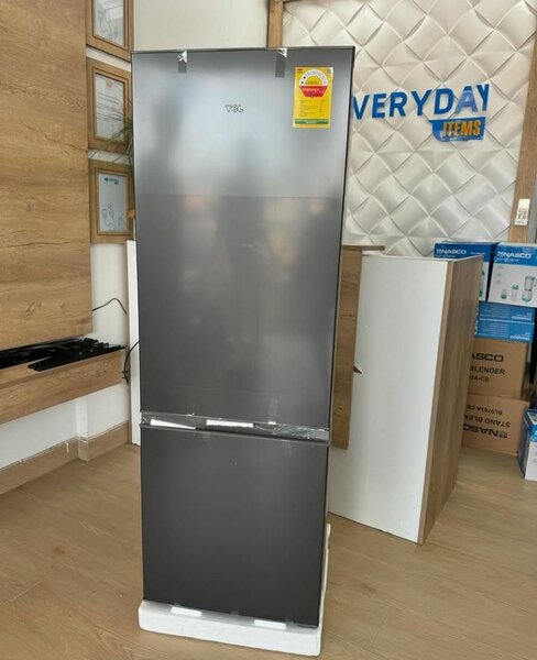 TCL 231L bottommounted freezer