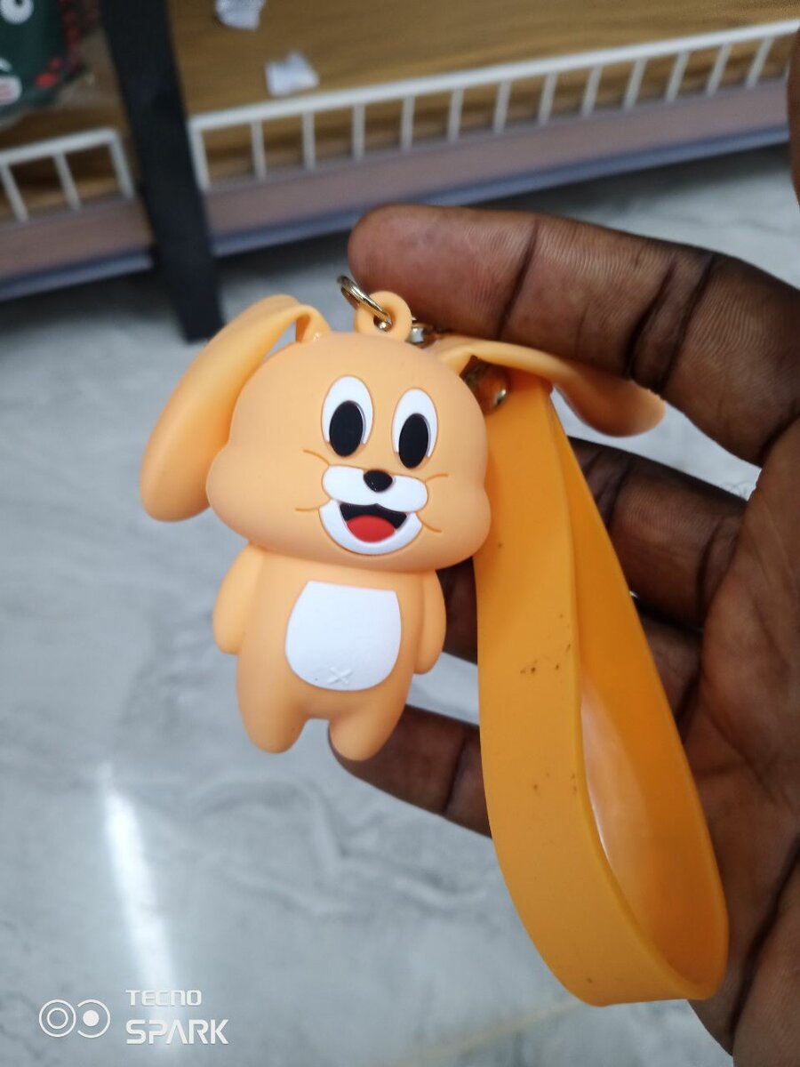 Jolie porte clés disponible