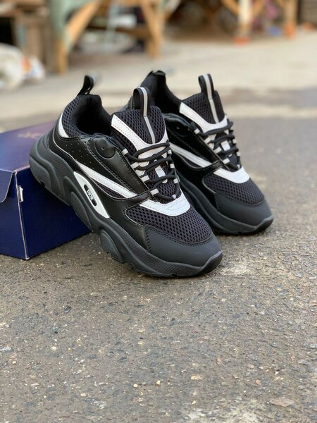 Dior hommie sneakers