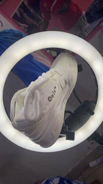 OGIY et autres chaussures disp