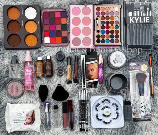 Ultimate Makeup Kit Set