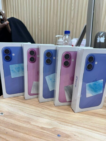 iPhone 16 simple 128 GB original