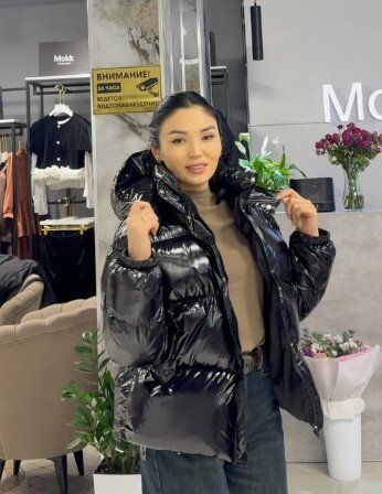 Куртка черная укороченная