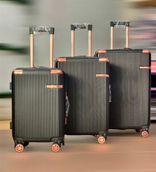 Double zip with expansion suitcase